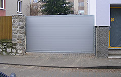Samonosná brána - výplň PUR panel