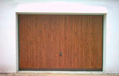 Výklopná vrata - výplň dřevo